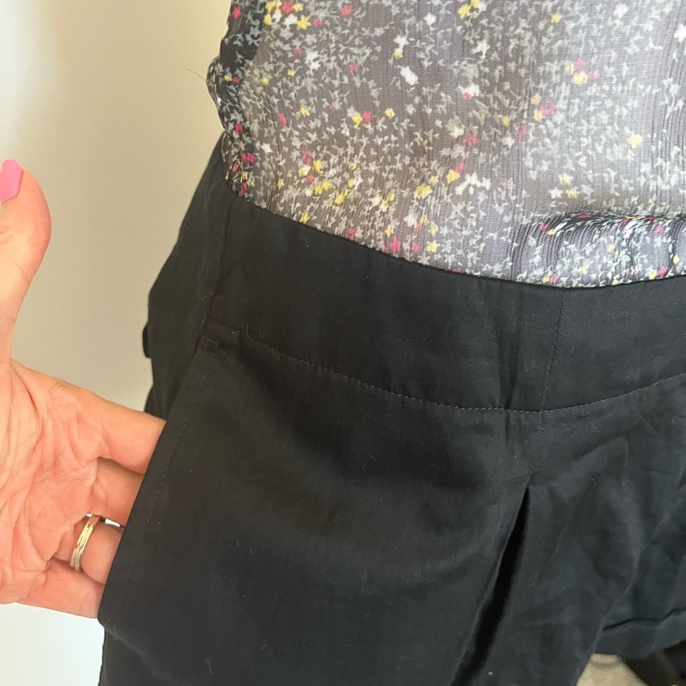 Free People Black Floral Short Romper with Pockets size 2 - Picture 3 of 9